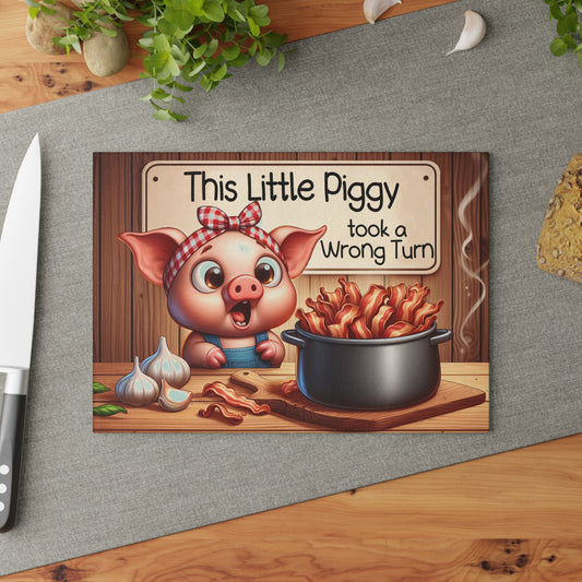 Whimsical Piggy Glass Cutting Board - Perfect Gift for Cooking Enthusiasts