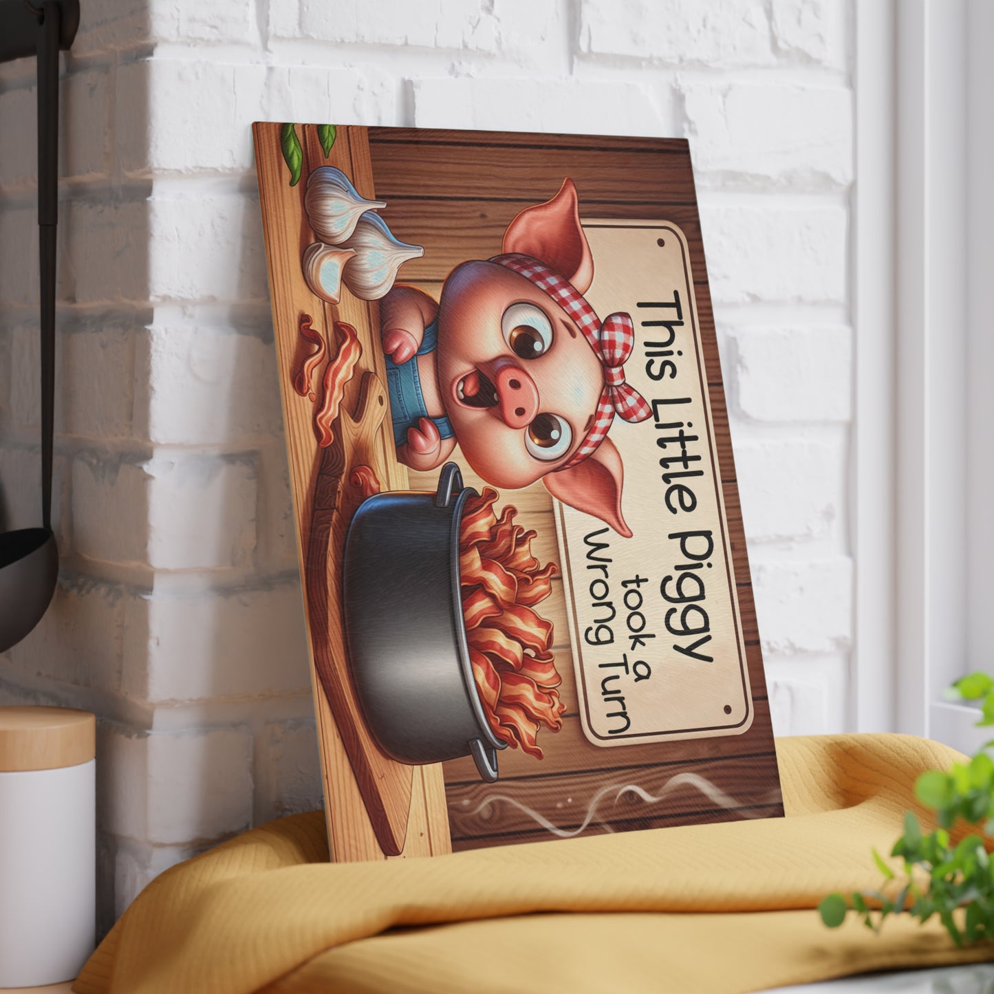 Whimsical Piggy Glass Cutting Board - Perfect Gift for Cooking Enthusiasts